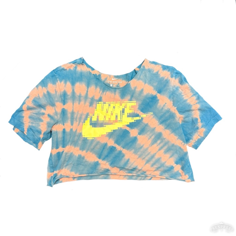 Nike Women’s Crop Top